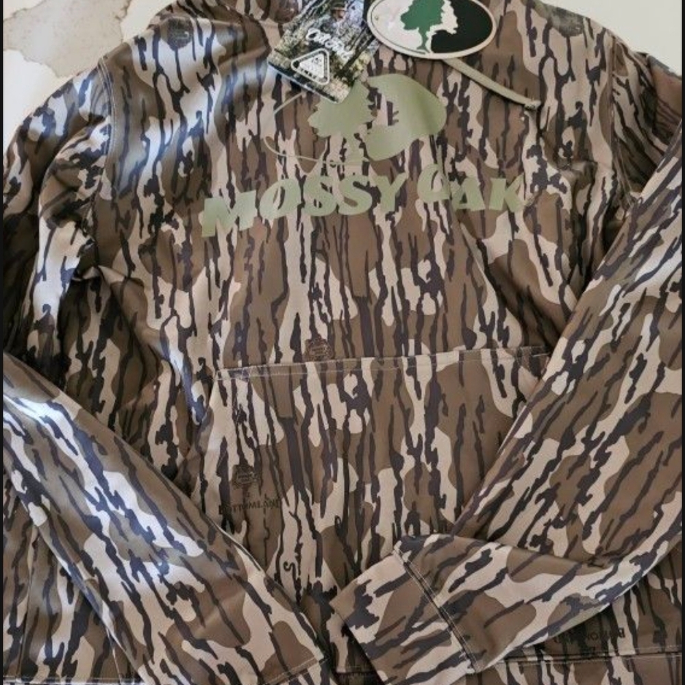 Mossy Oak Woodland Camo Pullover
